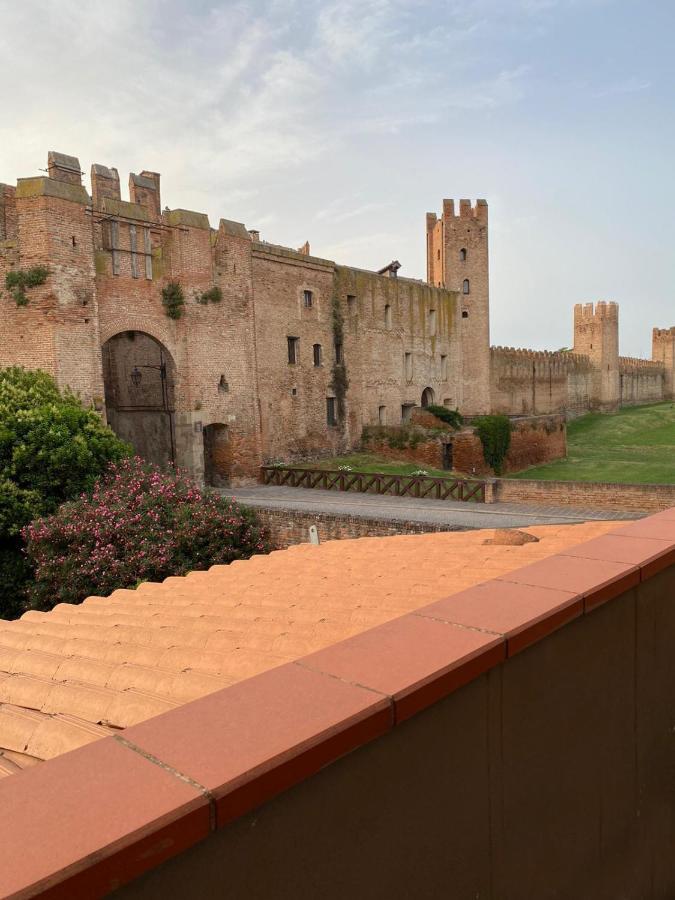 Sotto Le Mura Montagnana (Veneto) Quarto foto